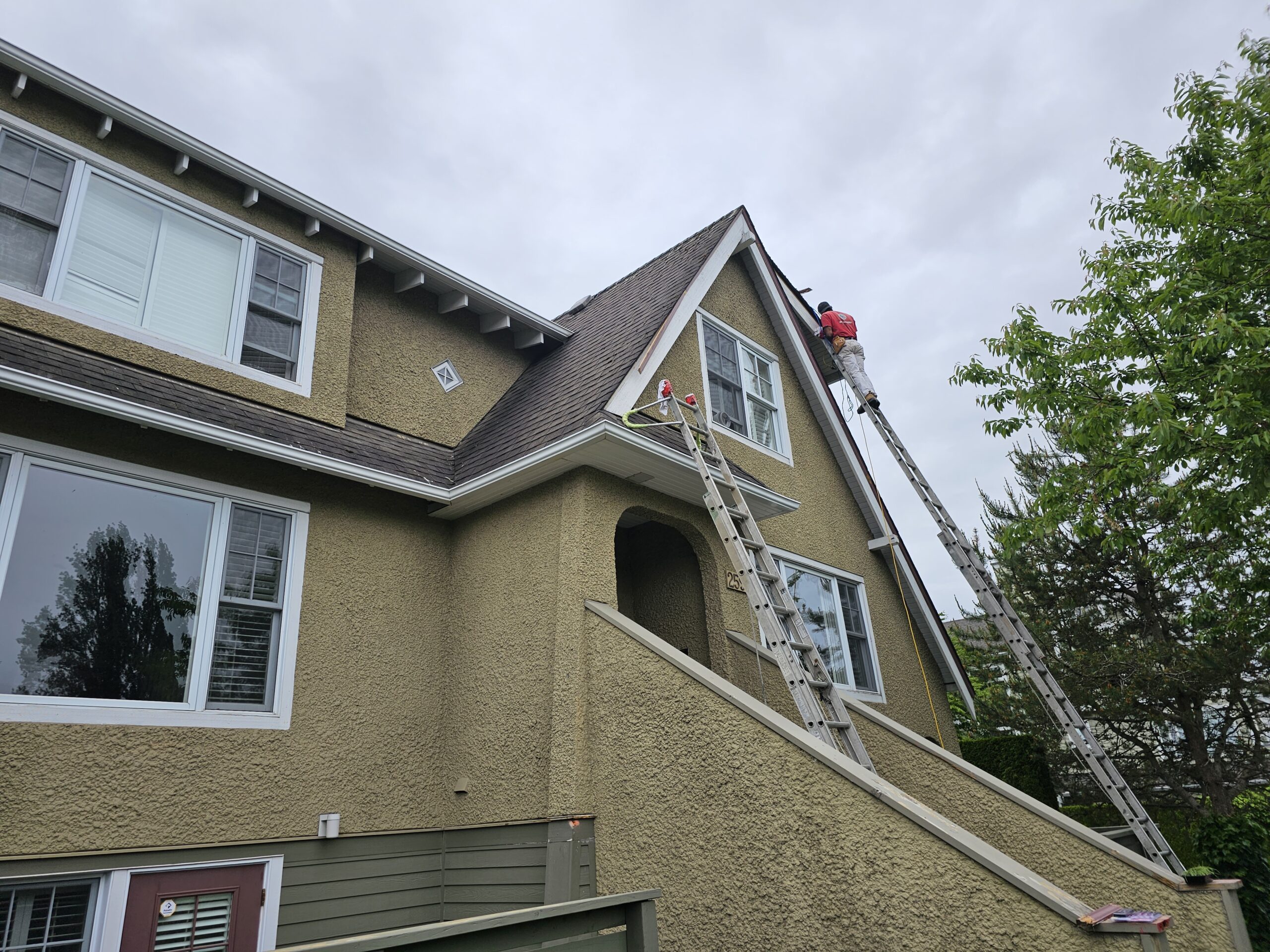 Exterior Paint Maintenance